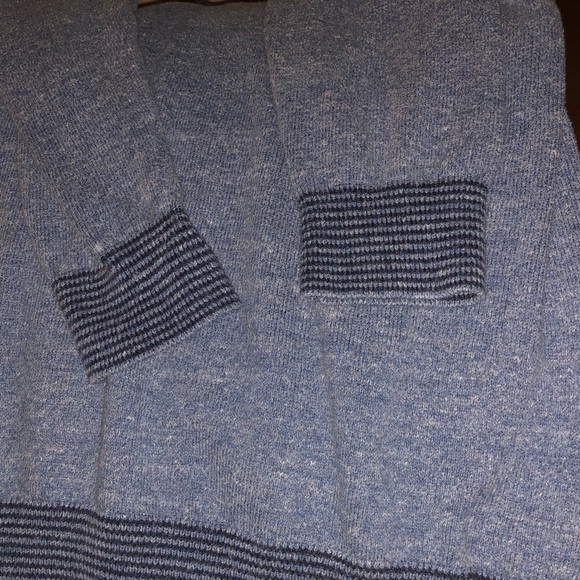 Men’s Gap Sweatshirt - Picture 7 of 7